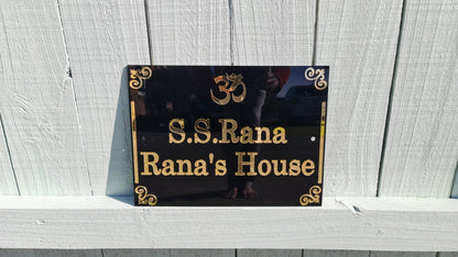Family Name With Borders