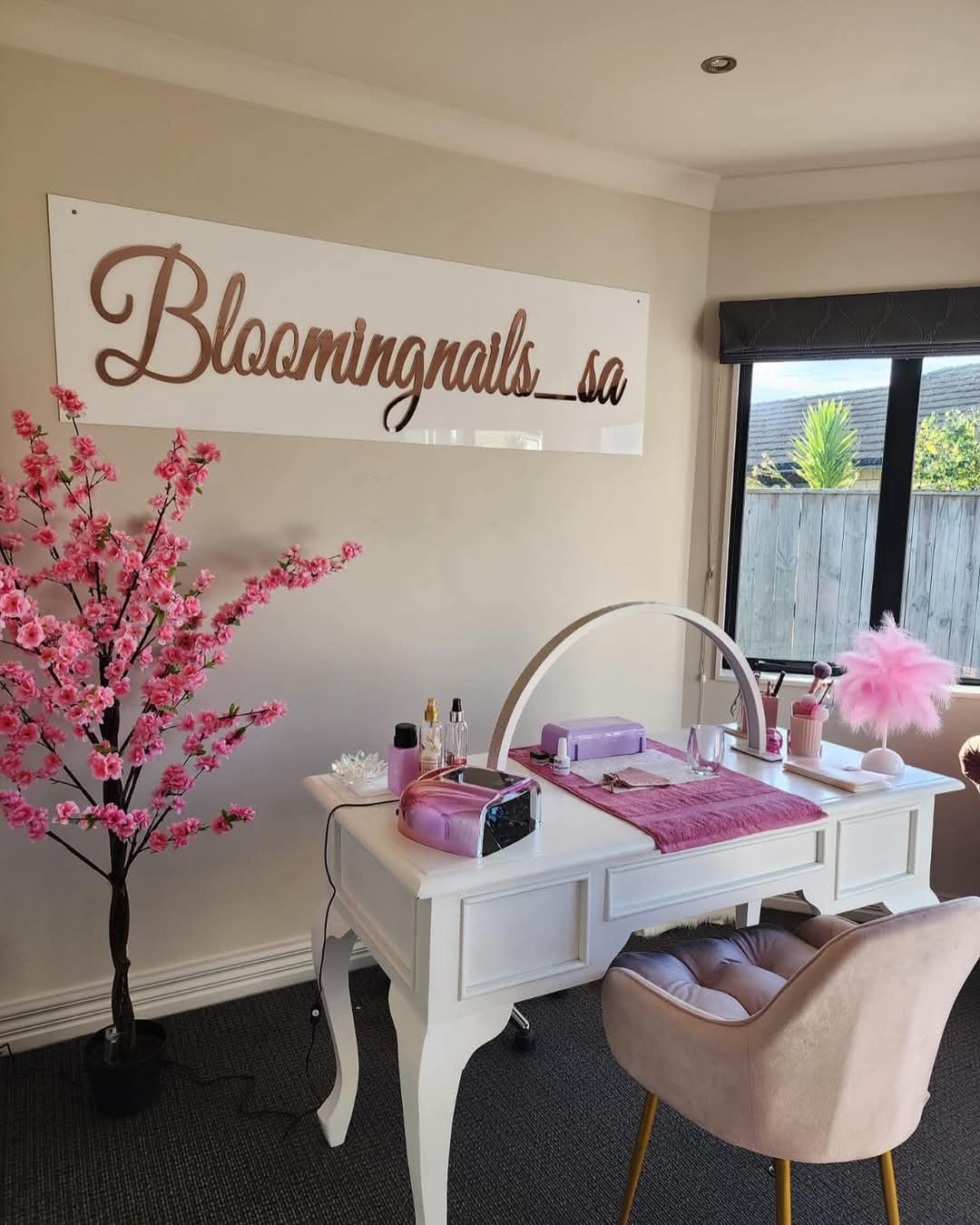 Nail Salon Sign